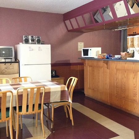 Travelodge By Wyndham Wasaga Beach Extérieur photo
