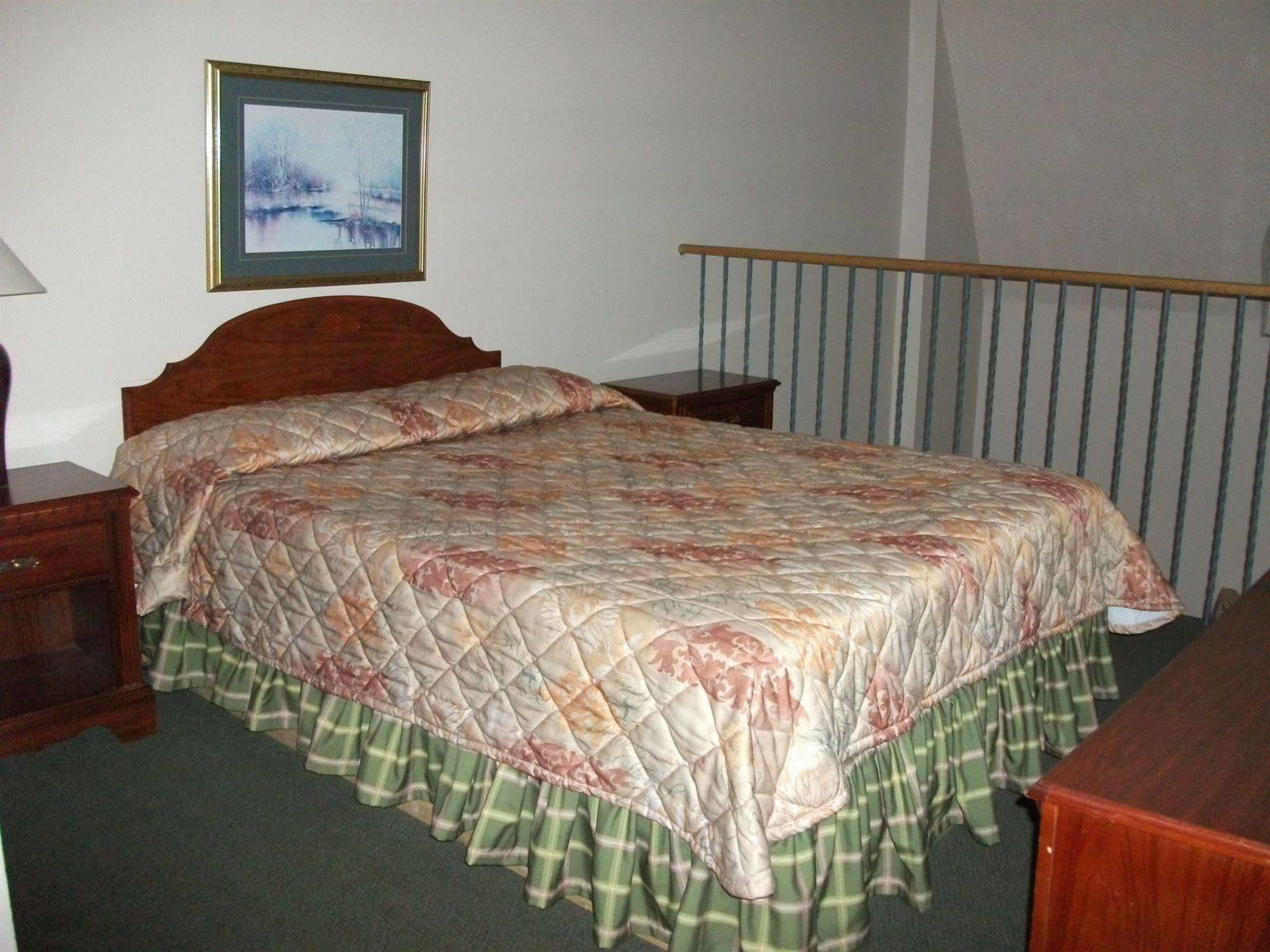 Travelodge By Wyndham Wasaga Beach Extérieur photo