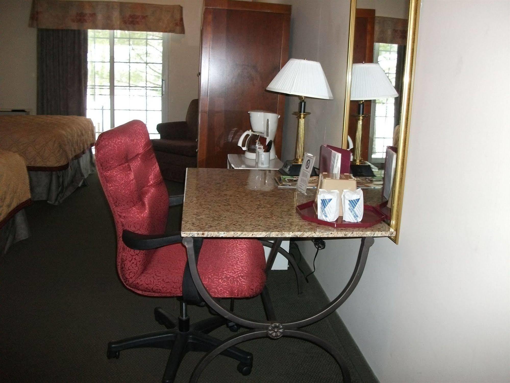 Travelodge By Wyndham Wasaga Beach Chambre photo