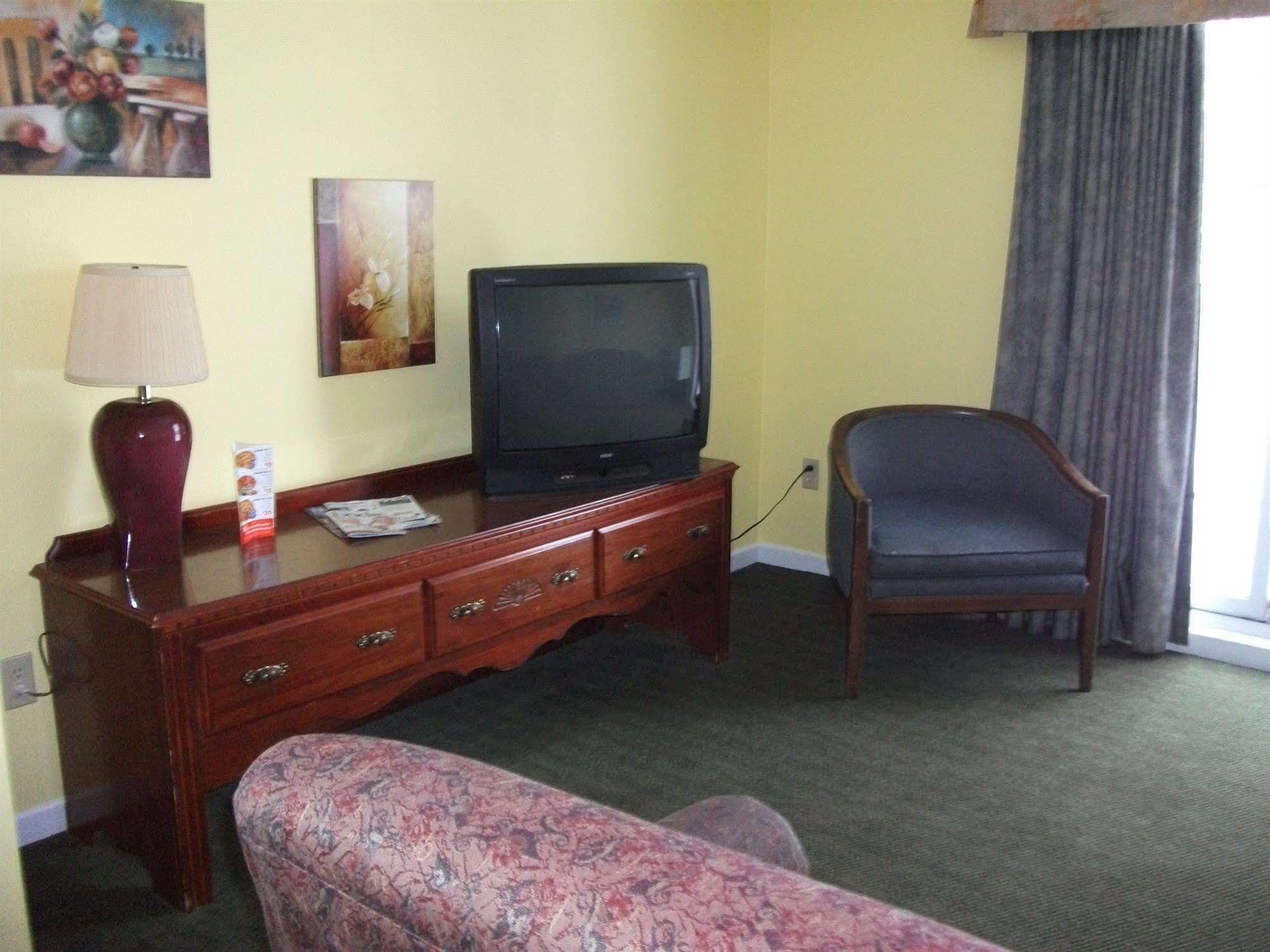 Travelodge By Wyndham Wasaga Beach Extérieur photo